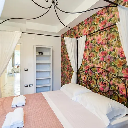 4 Bedroom Awesome In Cervia